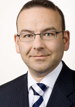 Attila Molnar, 39, ist neuer Pressesprecher bei Colt Telecom, Frankfurt.