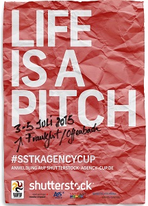 Shutterstock Acency Cup: Neues Motto sowie neue Sponsoren und Kommentatoren - Beim Shutterstock Agency Cup kicken Deutschlands Werber (Foto: Mayr PR)