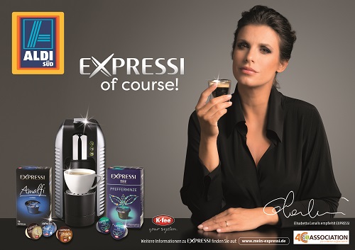 Aldi Süd und ADcetera inszenieren Elisabetta Canalis für Kaffeekapseln - Elisabetta Canalis wirbt für neue Expressi-Kampagne (© Aldi Süd)