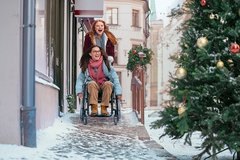 Aktion Mensch und Kolle Rebbe machen auch zu Weihnachten auf Barrieren fr Menschen mit Behinderung aufmerksam - Foto: Kolle Rebbe