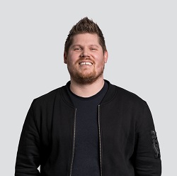 Dept übernimmt Digital-Marketing-Agentur Feed - Dept-CEO Dimi Albers will künftig zusammen mit dem Team von Feed die Automatisierung kreativer Prozesse vorantreiben - Foto: Dept