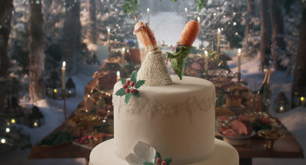 Aldi versüßt die Adventszeit mit einem Happy End - Aldi lässt Kevin und Katie endlich den ersehnten Hochzeitswalzer tanzen - Foto: Aldi UK
