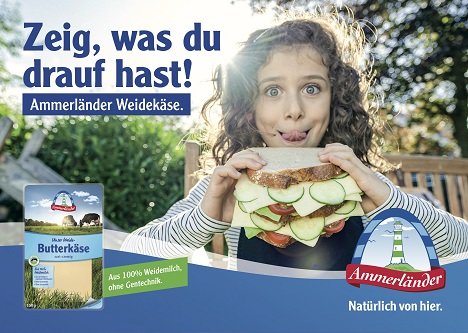 Kreuzbergkind und Molkerei Ammerland zeigen, was sie drauf haben - Keuzbergkind inszeniert für die Molkerei Ammerland die neuen Sorten des Ammerländer Weidekäses (Foto: Molkerei Ammerland)