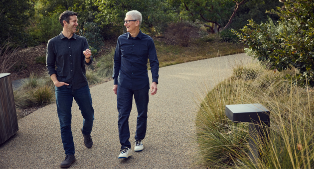 One Club gründet Brand Hall of Fame und lässt als erstes Apple einziehen - Zum Wachwechsel in Cupertino wird Tim Cooks Leistung für Apple mit der Aufnahme in die Brand Hall of Fame quasi geadelt - Foto: Apple