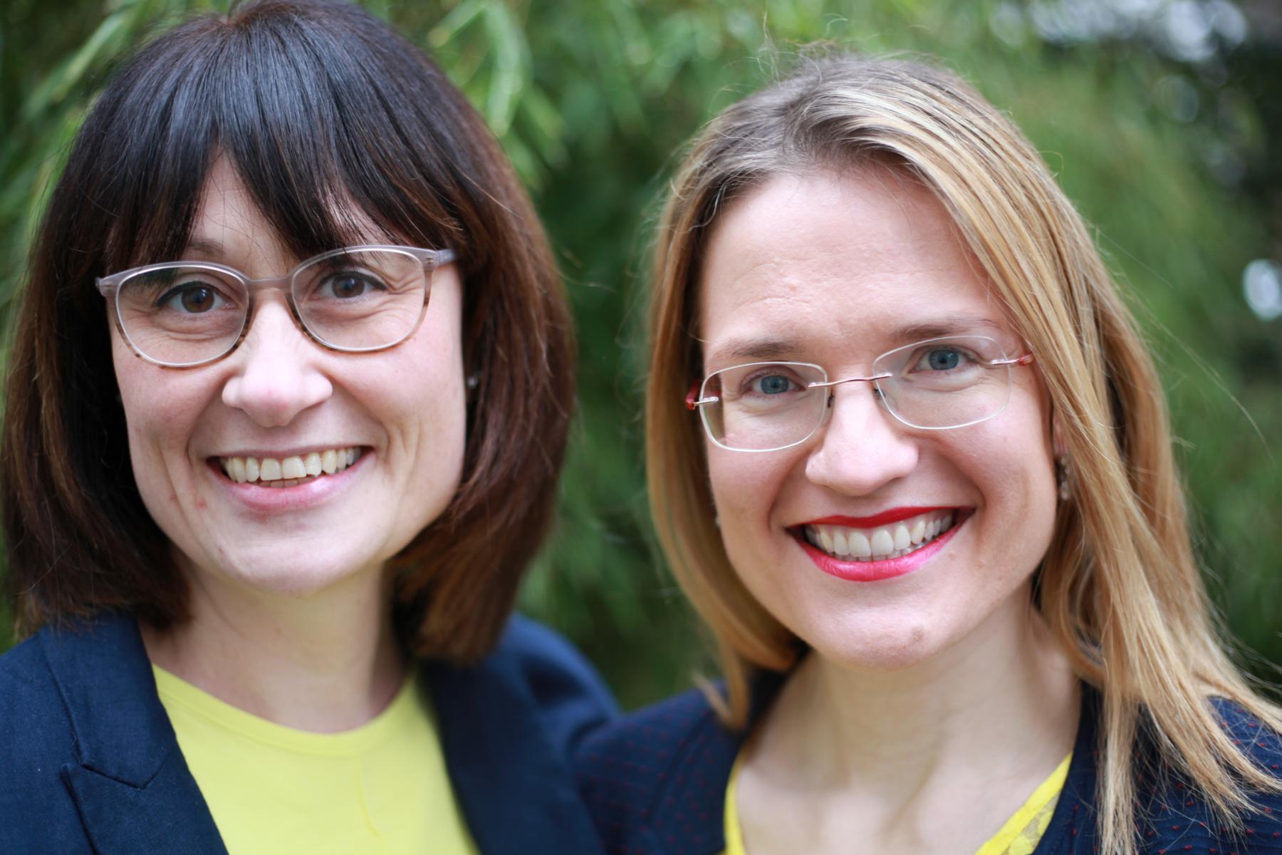 Die beiden Agentur-Grnderinnen Dr. Susanne Ardisson (links) und Lena Schurzmann-Leder (Foto: Kommunikationsmanufakt)