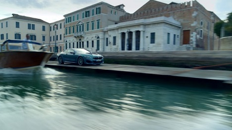 Mit einem BMW ber die Kanle Venedigs fahren - Serviceplan macht's mglich (Foto: BMW)