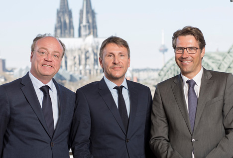 v.l.: Jan Carlsen (Ressort Betriebswirtschaft), Frank Nolte (1. Vorsitzender) und Robert Herpold (2. Vorsitzender) wurden als Vorstandsmitglieder des Bundesverbandes Presse-Grosso fr weitere zwei Jahre gewhlt (Foto: BVPG)