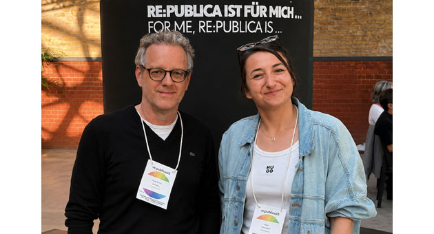 Kick-Media AG erwirbt Anteile an KLang PR - Die PR-Profis Frank Bender und Kathrin Lang freuen sich auf die künftig noch engere Zusammenarbeit - Foto: Carloi Sperfeld