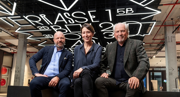 Serviceplan kauft Healthcare-Agentur in München - Dr. Dörthe Besse hat mit Florian Bernsdorf (links) und Mike Rodgers (rechts) erfolgreich die Fusion der Münchner Healthcare-Agenturen in die Wege geleitet - Foto: Serviceplan