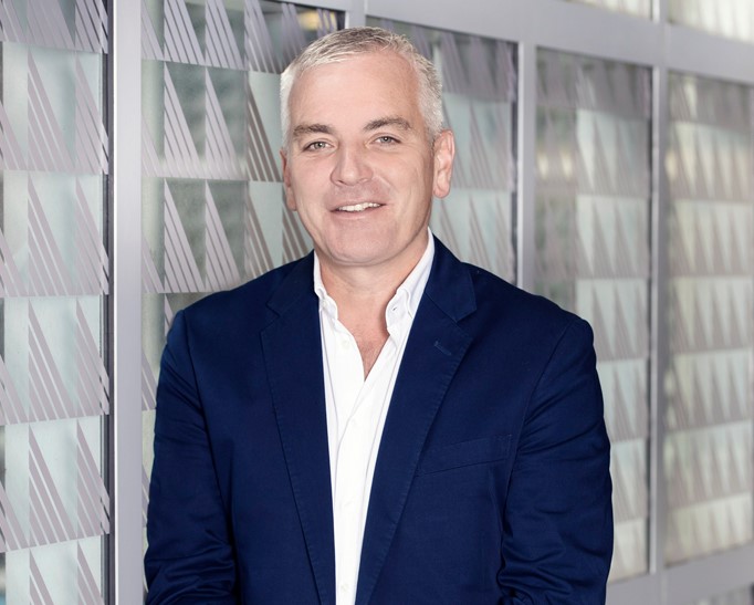 Gerry Boyle gr��t als CEO EMEA + APAC bei Publicis Media - (Foto: Publicis Media)
