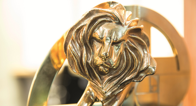 Cannes Lions: Apple ist Creative Marketer of the Year 2025 - Symbolbild: Kritchanon/AdobeStock
