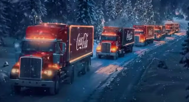 Coca-Cola geht mit Ajaz Ahmed in die Weihnachtssaison - Coca-Cola setzt diese Weihnachten auf Akqa-Gründer Ajaz Ahmed und seinem Agentur-Start-up Studio.One - Foto: Screenshot aus dem Coca-Cola-Weihnachtsfilm 2024