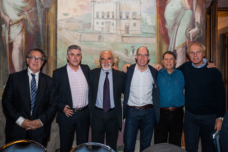 Europäischer Vermarkter Athletics G5 geht an den Start - Die Vertreter der europäischen Leichtathletik-Verbände (v.l.) Bernard Amsalem, Frank Lebert, Alfio Giomi, Nils De Vos, Jose Maria Odriozola und Dr. Clemens Prokop (Foto: DLV)