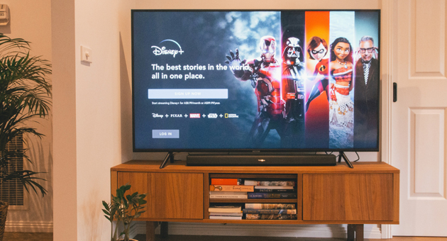 Ergo testet externe Attributionslösung für eine Video-Performance-Kampagne auf Disney+ - Ergo testet erste EMEA-Video-Performance-Kampagne für Zahnzusatzversicherung - Foto: Marques Kaspbrak on Unsplash