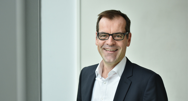 SharkNinja vergibt deutschen Media-Etat - Jens Erichsen, Managing Director von Carat Deutschland, und sein Team überzeugen das amerikanische Unternehmen SharkNinja - Foto: Carat