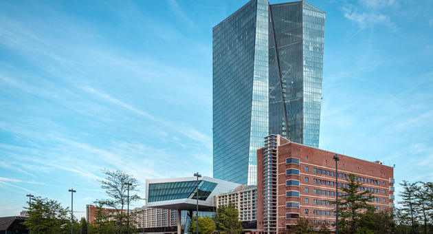 EZB schreibt dreistelligen Millionen-Etat für Kommunikation aus - Das Europäische Zentralbank Hauptgebäude in Frankfurt am Main – Foto: Thomas Wolf