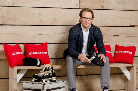 Eurosport zeigt tägliche Eishockey-Show zu Olympia - Gemeinsam mit Moderator Simon Südel wird Eishockey-Experte Christian Ehrhoff (Foto) durch die Eurosport-Liveshow 'Olympic Hockey Night' führen - Foto: Eurosport/Nadine Rupp/Ruppografiey