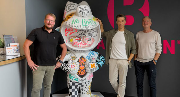 Ex-Elbkind-CEO zum Brand-Chef bei Bakerman ernannt - Vlnr.: Geschäftsführer Lars Feldhues, der neue Brand-Verantwortliche Stefan Rymar und Inhaber Heiko Thees – Quelle: Bakerman