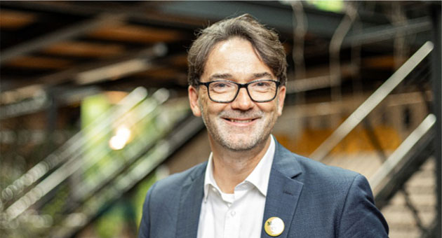 Impulse Medien GmbH legt 2024 bei Umsatz und Gewinn zu - Impulse-Chef Dr. Nikolaus Förster blickt auf eine erfreuliche Entwicklung in 2024 zurück - Foto: MachWerk