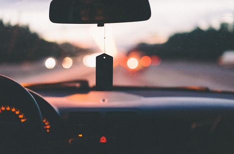 Größter Autoversicherer Deutschlands HUK-COBURG engagiert Freunde des Hauses - Geanuere Einblicke in die Zusammenarbeit werden ab Mitte Februar beim Start der Frühjahrs-Kampagne herausgegeben. (Foto: A.L./Unsplash.com)