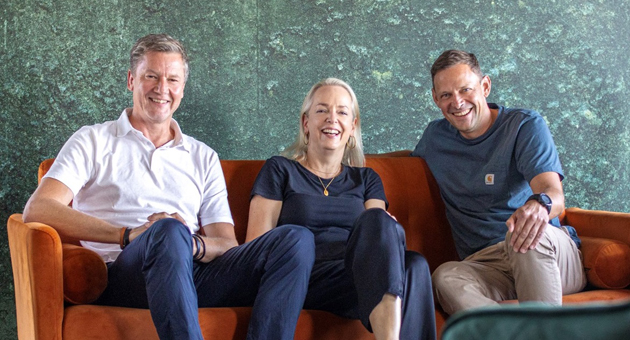 GGH Mullen Lowe überzeugt AOK Bayern - GGH Mullen Lowe (v.l.) COO Marc Pech, CSO Nina Jünemann und CCO Robert Müller – Foto: Katharina Bogner