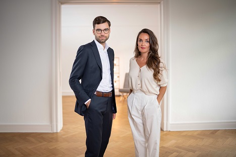 Wort & Bild und Dr. Wimmer starten Joint-Venture für medizinische Videoinhalte - Die Geschäftsführer von Curemotion sind Jonas Gehrling und Theresa de Grahl. - Foto: Curemotion GmbH