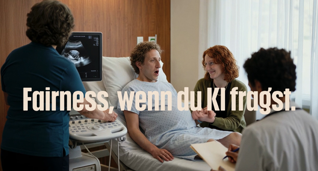 Gepa startet Glaubenskampagne - Spätestens wenn im Post ein Mann im Kreissaal hechelnd zur Geburt ansetzt, sollte man merken, dass das Gesehene Fake ist ... - Foto: Gepa/Häppy