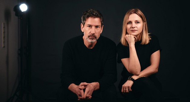 TK verlängert Zusammenarbeit mit Lautstark - Die Geschäftsführer der Kölner Agentur Lautstark Fabian Gerhartz und Anika Traser verantworten mit ihrem Team auch weiterhin den Event-Etat der TK – Foto: Lautstark GmbH