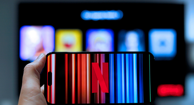 Connected TV weiter auf dem Vormarsch - Etwa zweieinhalb Stunden gucken die 16- bis 29-Jährigen täglich CTV - Foto: Matoo Studio on Unsplash