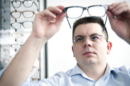 Mister Spex kooperiert mit stationärem Handel -