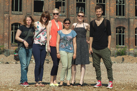 'HAZ'-Volontre (v.l.n.r.): Sabine Gurol, Linda Tonn, Katharina Derlin, Isabell Rollenhagen, Lisa Malecha und Nils Oehlschlger (Foto: Madsack)
