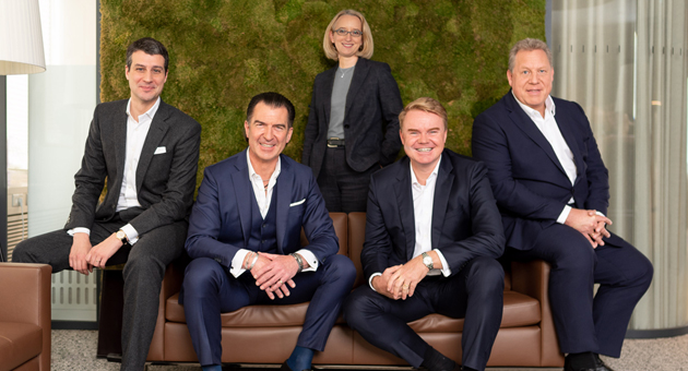Burda vermeldet stabile Umsatzentwicklung - Der Burda-Vorstand: (v.l.n.r.) Marc Al-Hames, Philipp Welte, Katharina Herrmann, Martin Weiss und Holger Eckstein – Foto: René Reiche