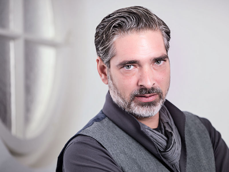 Com-Lab übernimmt die Spezial-Agentur Corporate Wording - H&H Com-Lab-GF Dr. Anikar Haseloff gibt Zukauf von Corporate Wording bekannt - Foto: H&H Com Lab