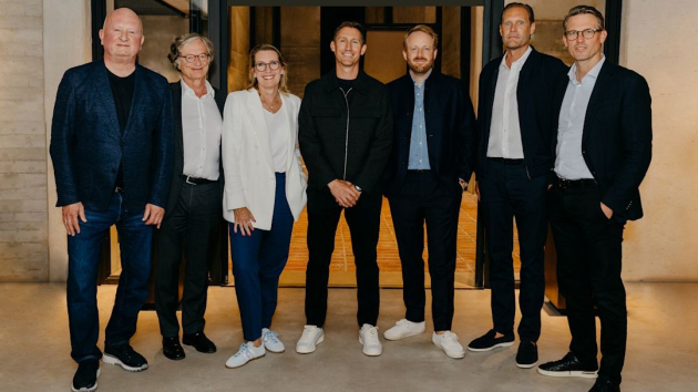 Heinemann ordnet Führung für Generationenwechsel um und holt neuen Chef von Dyson - Das neue Führungsteam bei Gebr. Heinemann (v.li.): Raoul Spanger, Claus Heinemann, Inken Callsen, Morgan Boeri, Max Heinemann, Florian Seidel und Dr. Kai Deneke - Foto: Gebr. Heinemann