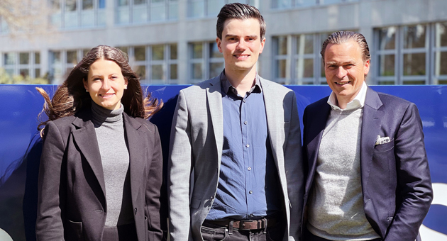 Heise Medien erwirbt Shopping-Community - (v.l) Johanna Heise, Head of Brand Heise Gruppe, Fabian Rohr, Geschäftsführer von Foraum, und Ansgar Heise, Geschäftsführer der Heise Gruppe, werden sich handelseinig - Foto: Heise