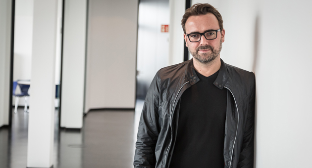Radiozentrale trommelt für die Gattung - Ralf Heuel, Geschäftsführer Kreation bei Grabarz & Partner, zeichnet für die neuen Radiozentrale-Spots verantwortlich - Foto: Grabarz & Partner