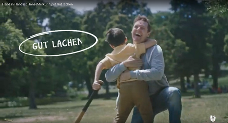 Die Hirschen setzen eine neue Kampagne fr die HanseMerkur um (Foto: HanseMerkur / Screenshot)