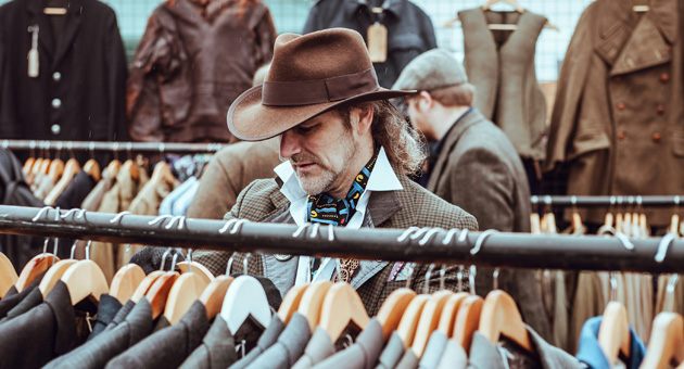 Die Wirtschaft muss die Zukunft neu denken - Die Unternehmen müssen sich wieder mehr um die "Alten" kümmern - Foto: Clem Onojeghuo on Unsplash