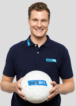 M&C begleitet Launch des Sportwetten-Vergleichportals von Better Collective in Deutschland - Ex-Nationalspieler Marcell Jansen ist Markenbotschafter von 'SmartBets' (Foto: M&C)