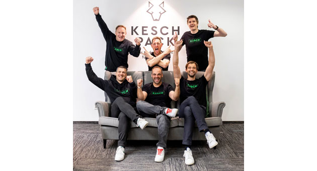 Kesch meldet elfmal Neugeschäft im DACH-Raum - Das Kesch-Team (v.l. hinten) Thomas Kenyeri, Mario Flieger und Christian Koch; (v.l. vorne) Rene Leist-Nemeth, Lukas Schütz und Daniel Hilf - Foto: Martin Steiger