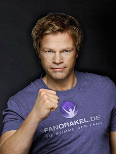 Oliver Kahn startet Fußball-Blog auf eurosport.yahoo.de -