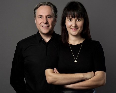'Playboy'-Verlag Kouneli holt 'Sports Illustrated' nach Deutschland - Die Verleger Myriam Karsch und Florian Boitin (re.) starten die Marke 'Sports Illustrated' auf dem deutschen Markt -Foto: Kouneli