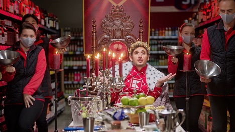Kaufland startet Preiskampagne "König von Kaufland" - "Das alles, und noch viel mehr – könnt ich kaufen, wenn ich König von Kaufland wär." Mit einem Ohrwurm-Hit startet Kaufland seine Preis-Kampagne "König von Kaufland". - Foto: Kaufland