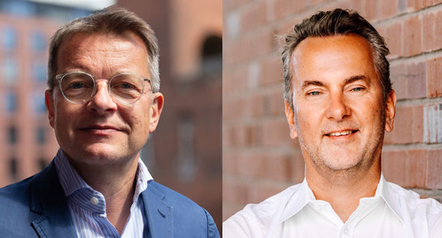 Fluent AG übernimmt Elbfische - Fluent-Vorstand Sven Klabundt heißt Elbfische-Gründer Ekkehard Matthée willkommen
