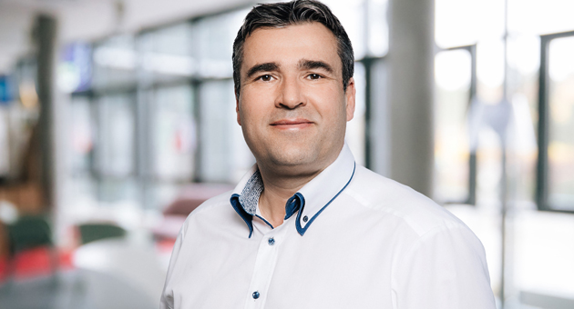 Ebay: Gebühren für private Verkäufer fallen weg - Oliver Klinck, Geschäftsführer von Ebay Deutschland: "Ebay wird für die Verbraucher:innen insgesamt noch relevanter." - Foto: Ebay