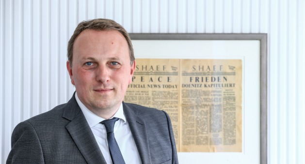 Der Vorstand der Bremer Tageszeitungen AG wurde im Amt des Verbandschefs besttigt - Foto: Frank Thomas Koch