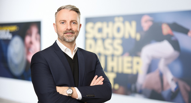 Euronics stellt Marketing und digitale Kommunikation neu auf - Brendan Lenane, Vorstand der Euronics Deutschland eG, will die digitale Auffindbarkeit des Elektronikfachhändlers verbessern – Foto: Thomas B Jones Fotografie