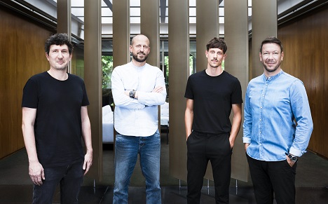 Liganova erwirbt Anteile an Frankfurter Digital-Agentur - Gehen ab sofort gemeinsame Wege (v.l.): Alexander Ludwig (CCO HDS), Dr. Marc Schumacher (Managing Partner Liganova), Daniel Kaiser (CCO HDS) und Markus Schuhmacher (CEO HDS). (Bild: Liganova)