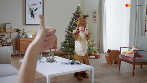 Mastercard und McCann bringen Sicherheit ins Weihnachtsshopping - Gutes tun zur Weihnachtszeit: Mastercard unterstützt das World Food Programme (Foto: McCann)