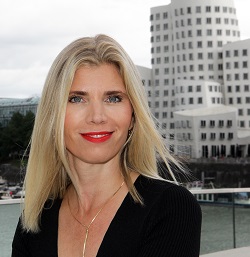 PR-Expertin Kristina Materna gründet Agentur in Düsseldorf - Kristina Materna macht sich mit "Visonelle Markenkommunikation" selbstständig. (Bild: Visonelle Markenkommunikation)